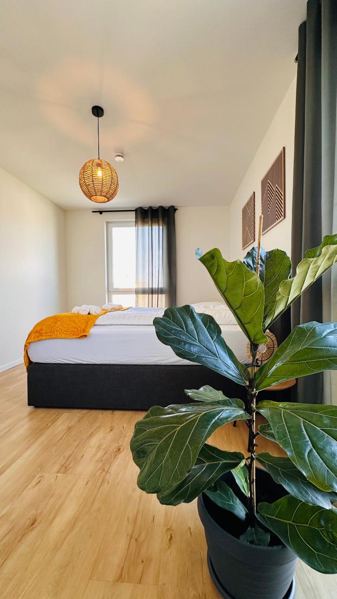 Amao-Sepia I 86Qm I King-Size Beds I Netflix I Privat Balcony I Free Parking I Near Europapark Apartman Rheinhausen Kültér fotó